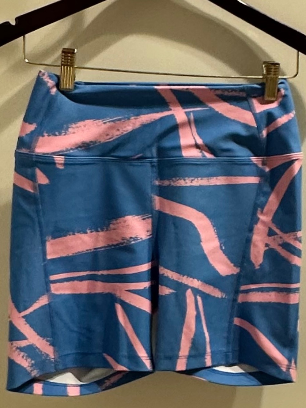 YEAR OF OURS PRINTED BIKER SHORTS – SIZE MEDIUM